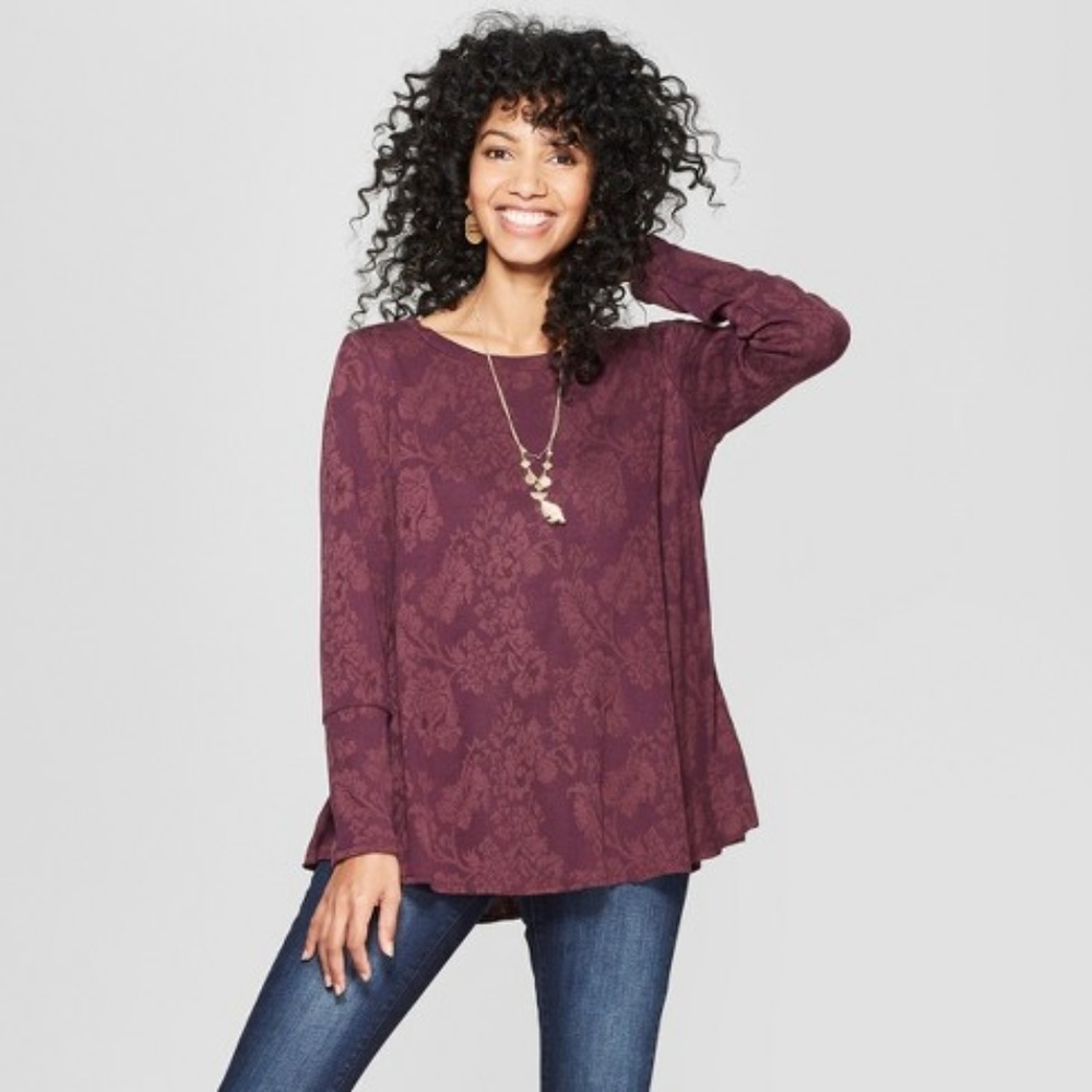 Knox Rose Long Sleeve Floral Jacquard Top in Plum